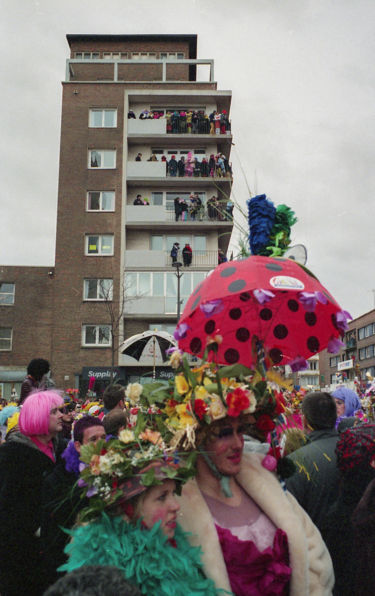 KarnavalBT-16