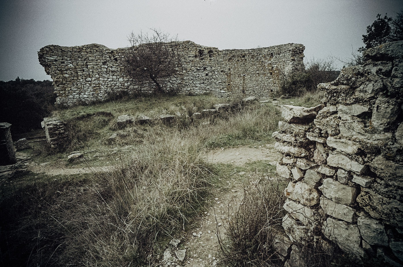 Camp de César, Laudun