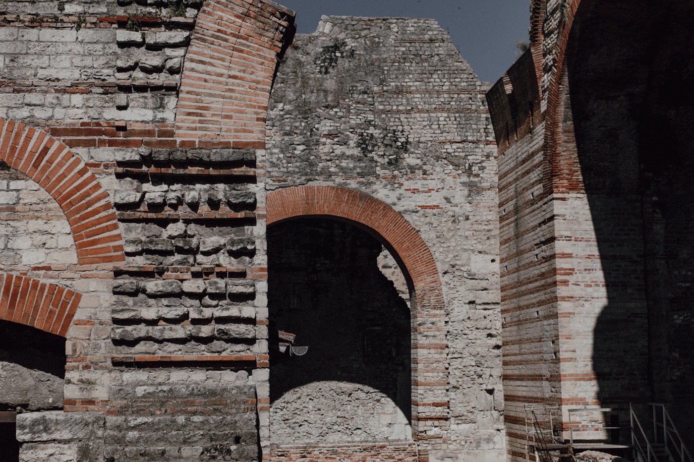 Arles, thermes de Constantin